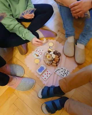 Nechte svět, ať klidně tepe kolem vás. Vychutnávejte si chvíle, kdy nemusíte nikam spěchat. Kdy cítíte pod nohama pohodu a...